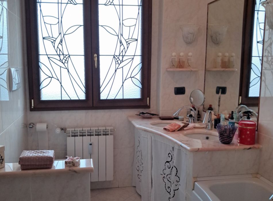 PRIVATE APARTMENT